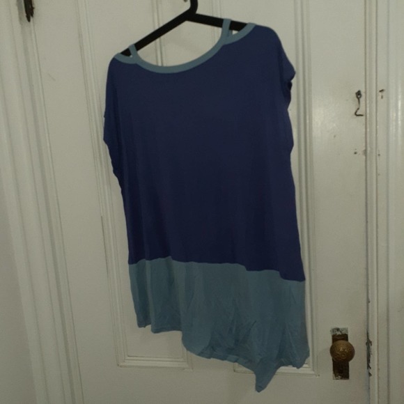 Blue color block cutout oversized tee S J Love - Picture 6 of 6
